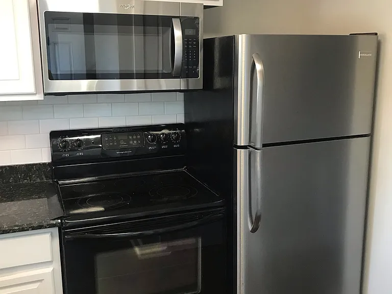 206 Van Buren St #1 — Photo 9