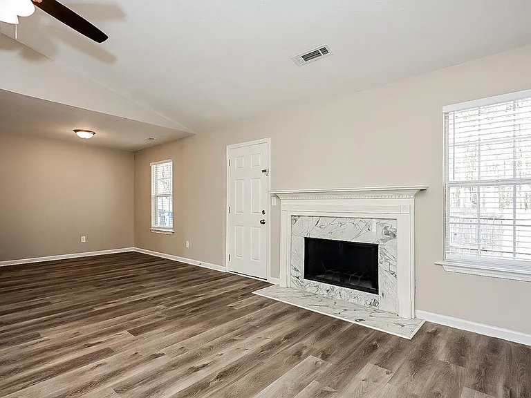 3060 Century Ln — Photo 5