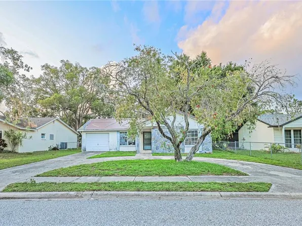7033 Wentworth Way, New Port Richey, FL 34655