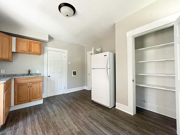 4th image of 45 Greenwood St #1R