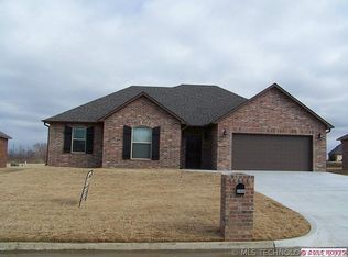 3804 Crestview St, Muskogee, OK 74403