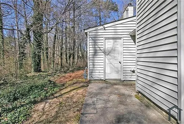 6447 River Park Dr — Photo 3
