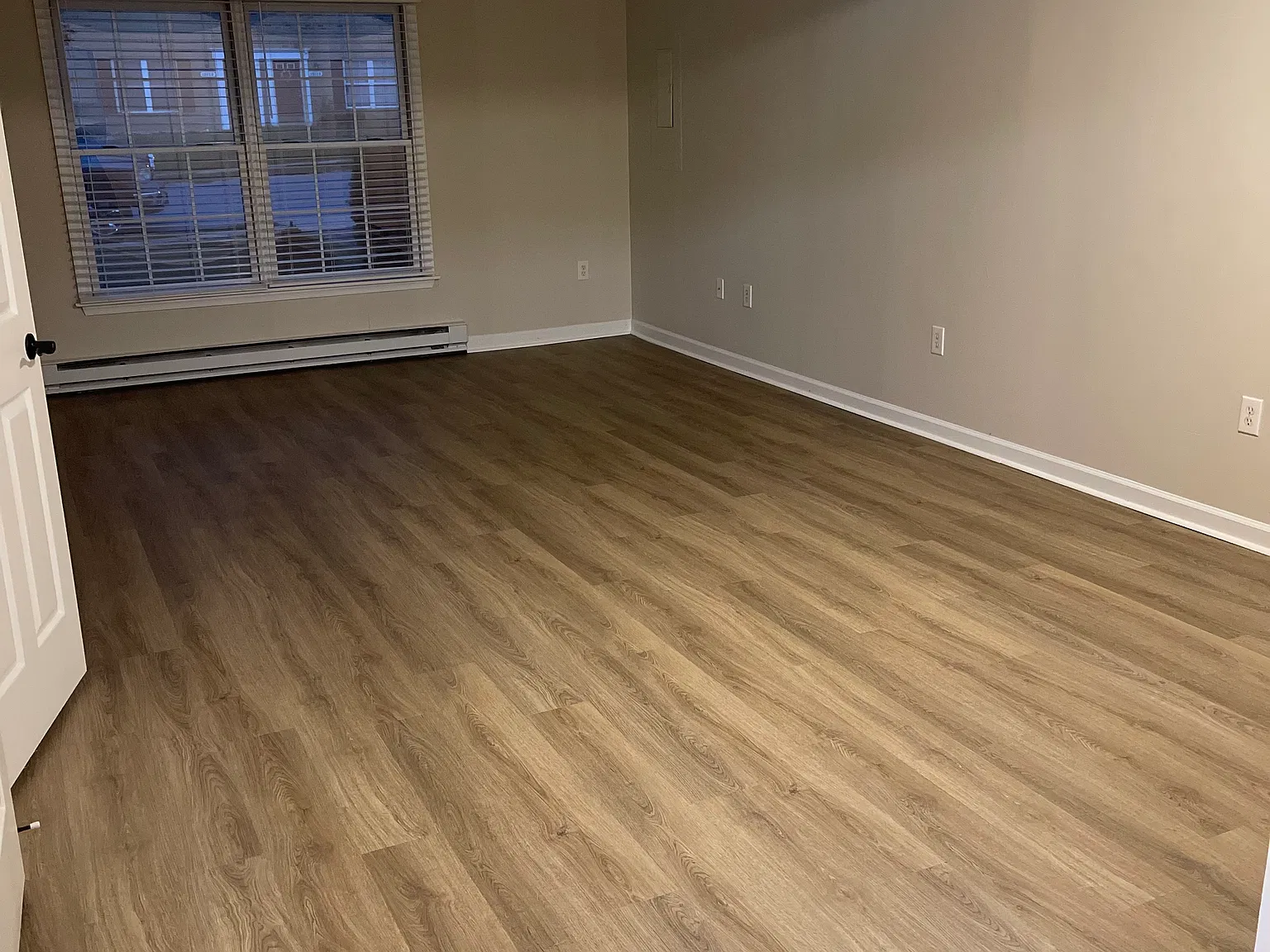 3 bed, 2.5 bath, 1440 sqft, $1,850 — Photo 4