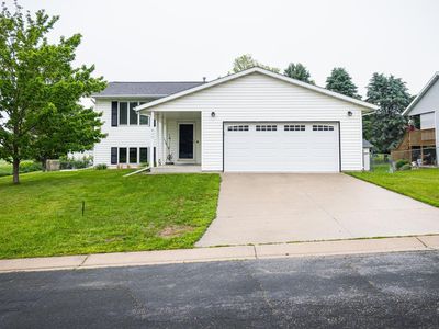 415 3rd St NW, Elgin, MN, 55932