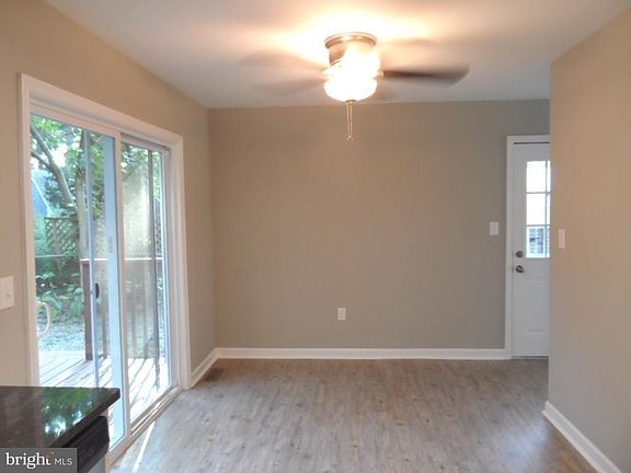 4th image of 101 Janelin Dr