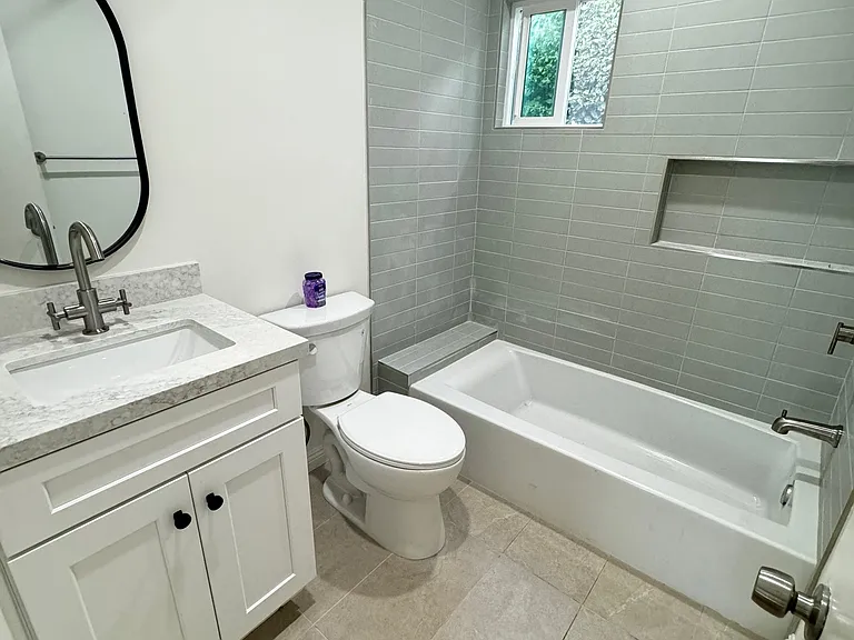 14926 Dickens St #4 — Photo 3
