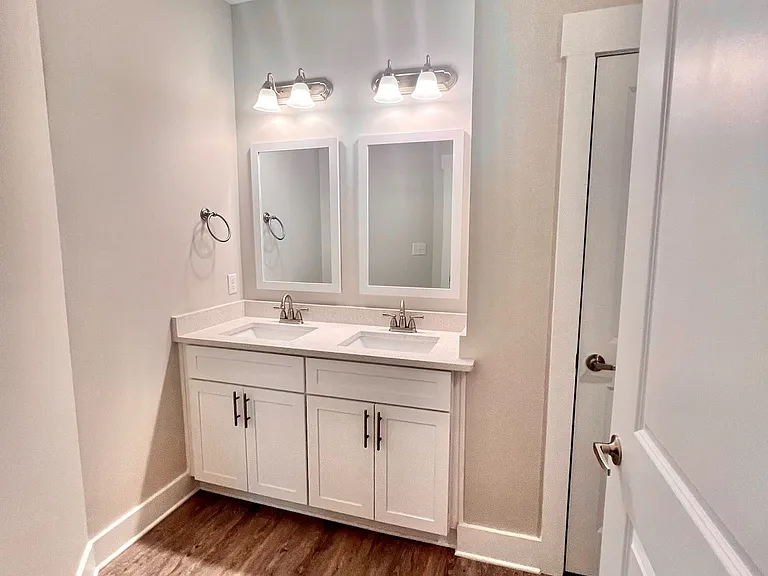 103 Bradford Ct — Photo 9