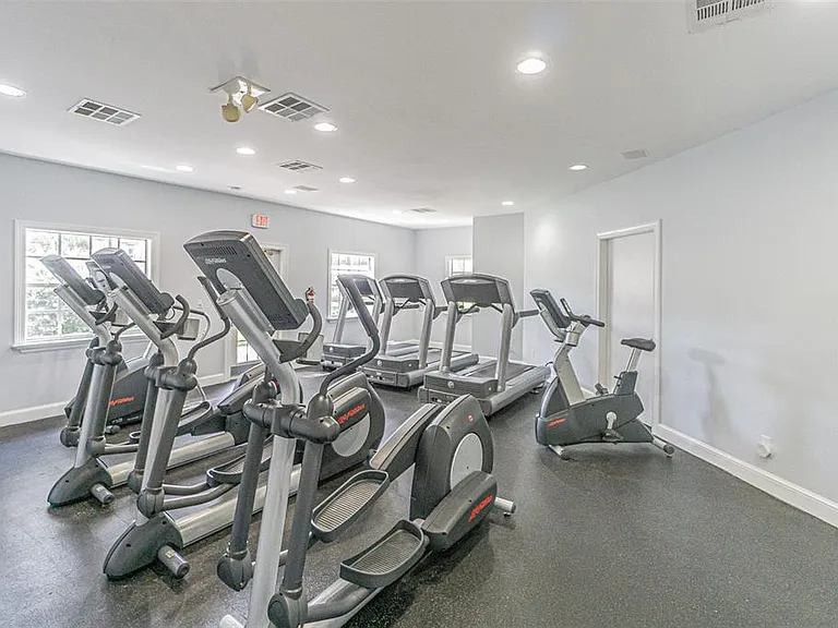 845 Normandy Trace Rd — Photo 44