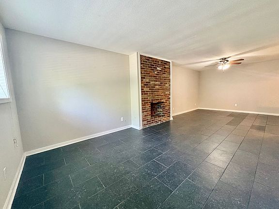 4th image of 3926-3934 Warwick Blvd #3928-1