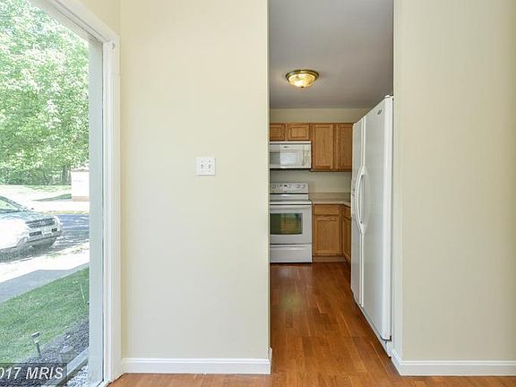 3rd image of 9706 Ashbourn Dr