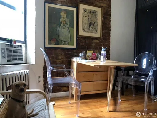 Rented by Oxford Property Group | media 23