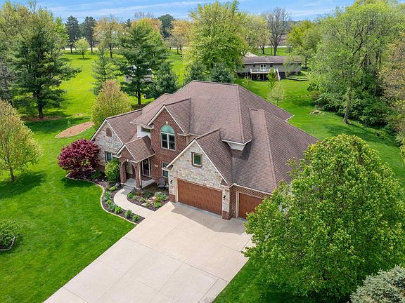 3rd image of 10815 N Fox Meadow Dr