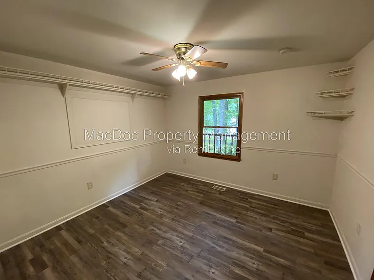 8302 Delegate Dr — Photo 20