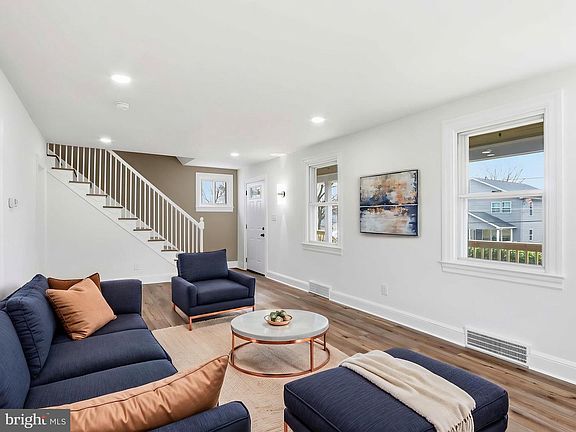 4th image of 1224 Greystone Rd