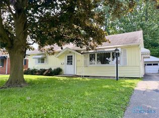 4459 Thackeray Rd, Maumee, OH 43537