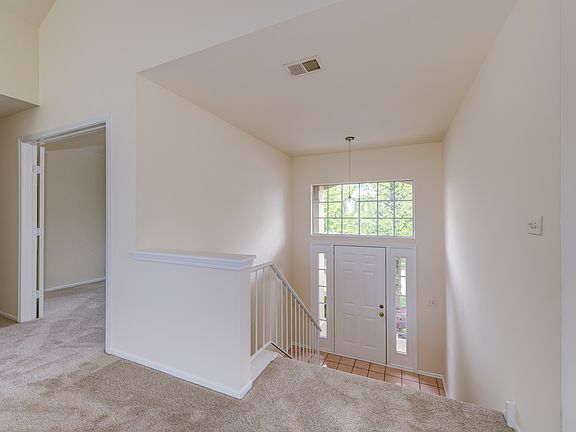 2nd image of 338 Ashford Cir Unit 2