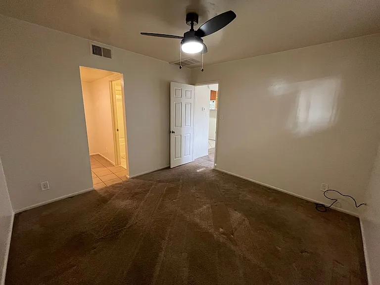 127 S Carney Ave #D — Photo 10