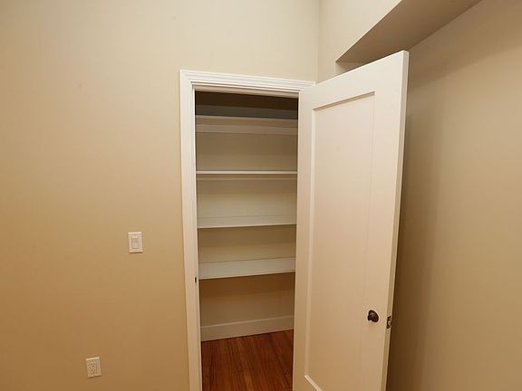 5th image of 3655 Broderick St APT 105