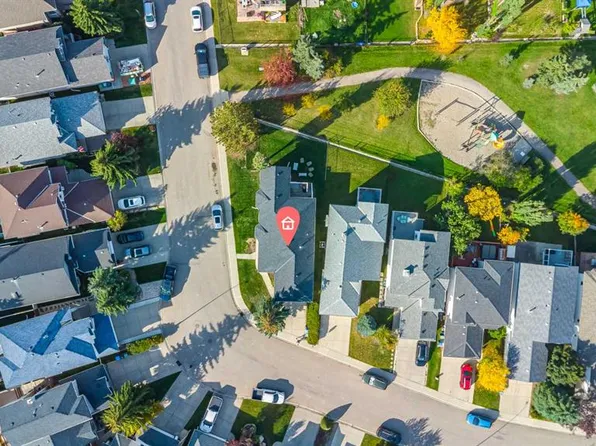 179 W Citadel Close NW, Calgary, AB T3G 4A5