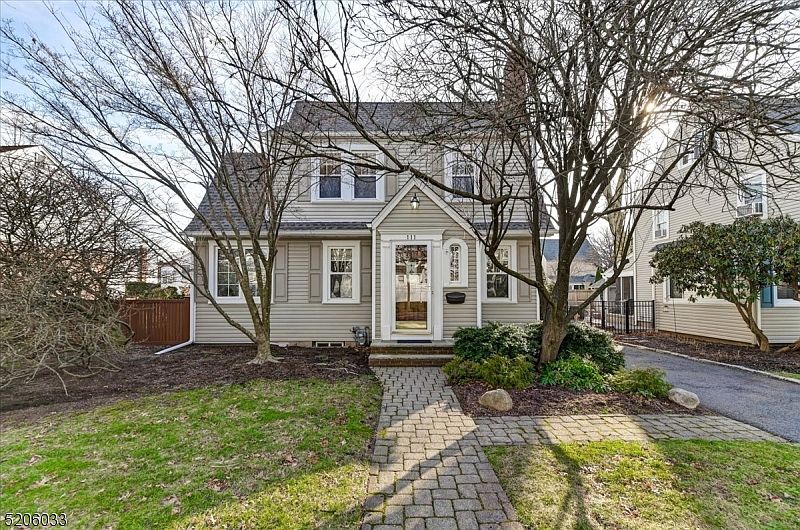 111 Adams Ave, River Edge, NJ 07661 | Zillow