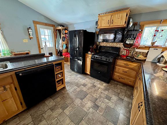 5th image of 23 Courtney Road