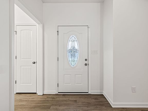 4th image of 229 Whetstone Dr