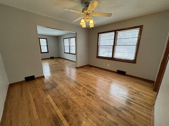 3rd image of 1911 E State St #2
