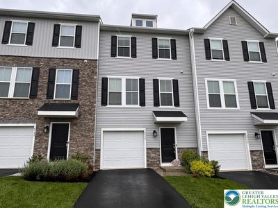 7634 Clayton Ave, Coopersburg, PA, 18036