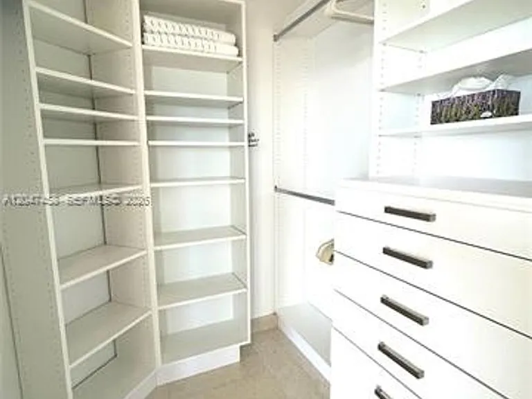 4775 Collins Avenue Cu #2305 — Photo 14