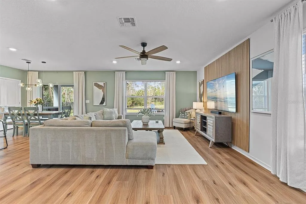 4 bed, 3.0 bath, 2140 sqft, $3,150 — Photo 4
