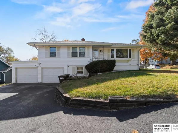 3521 Laurel Ave, Omaha, NE 68111