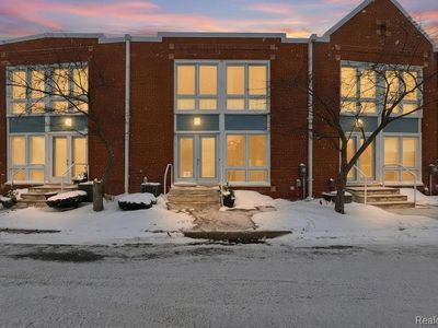 325 E Crescent Ln #17, Detroit, MI, 48207