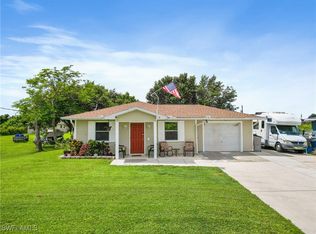 2807 73rd St W, Lehigh Acres, FL 33971