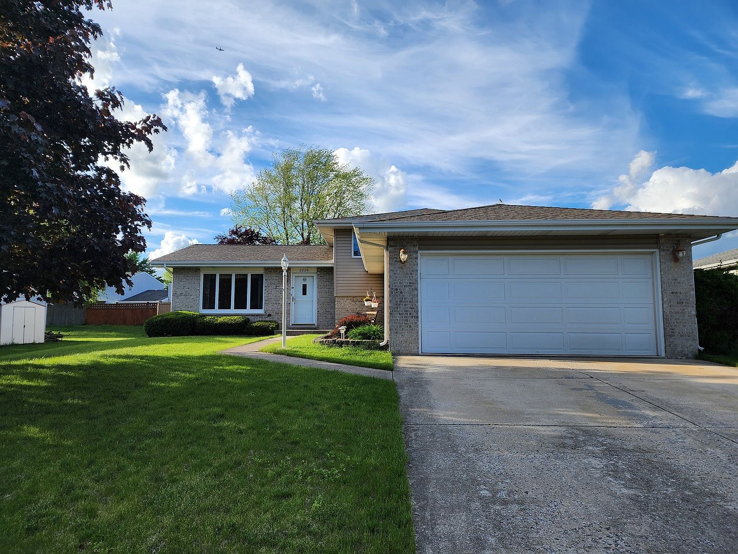 2220 Susanna Way, Crest Hill, IL 60403 | Zillow