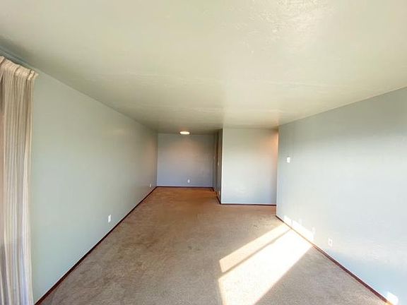 4th image of 100 N Lafayette Ave #302