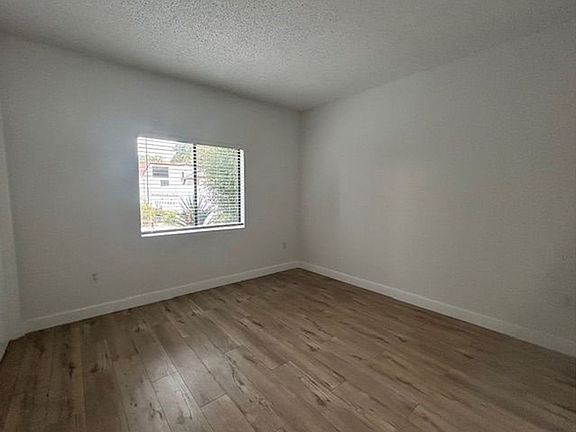 4th image of 6337 Primrose Ave #292-6