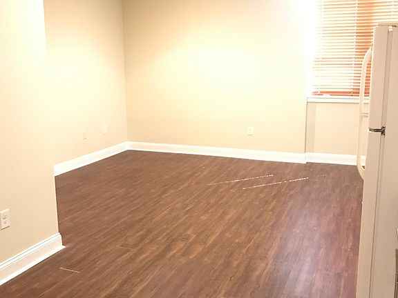 4th image of 1016 Cherry St APT 303