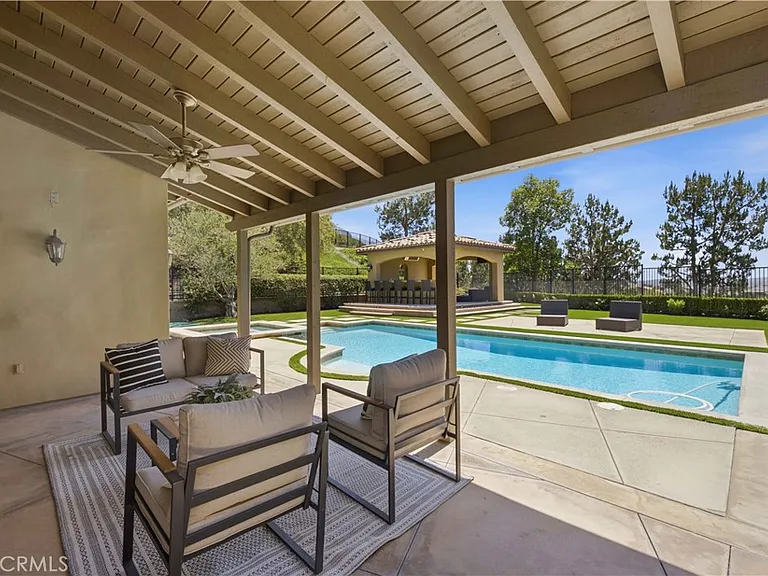 17 Sandalo Ct — Photo 41