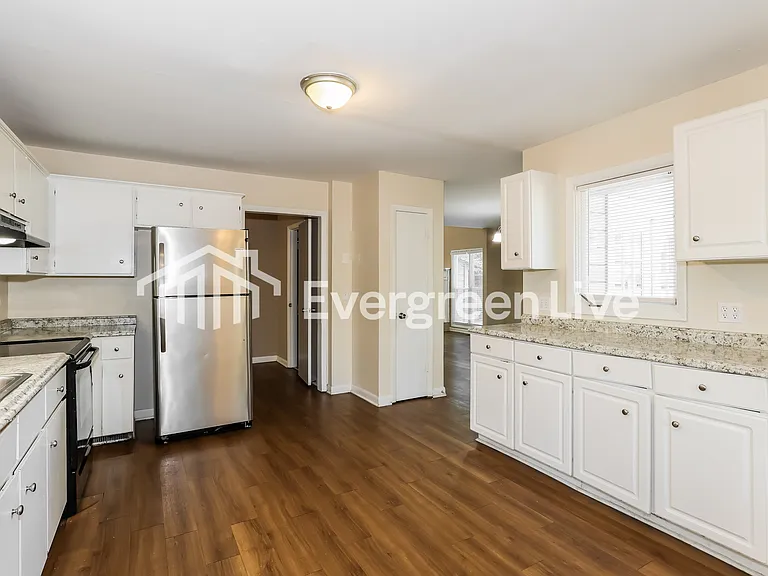 131 Driftwood Cir — Photo 4