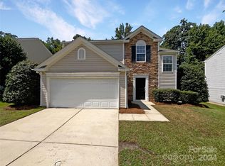 1920 Waters Trail Dr, Charlotte, NC 28216