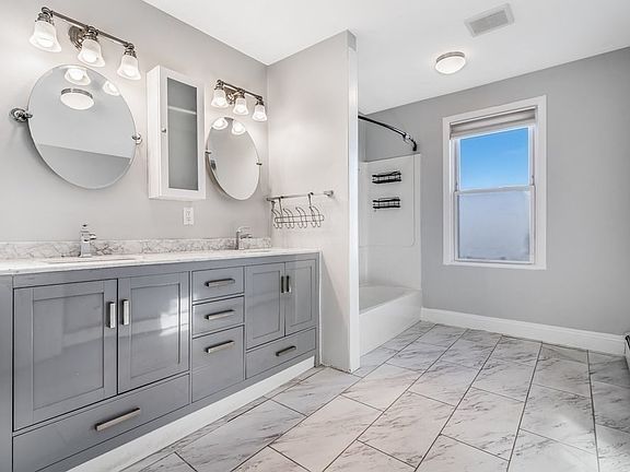 4th image of 9 Cyrus St