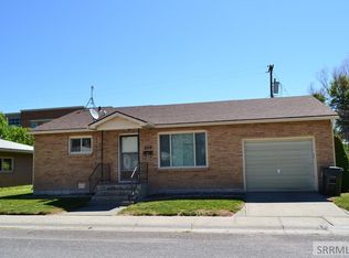 240 N Spruce St, Blackfoot, ID 83221