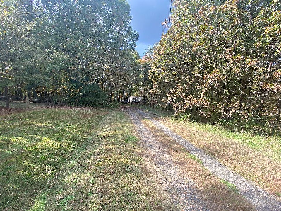 1st image of 409 Deercrest Ln