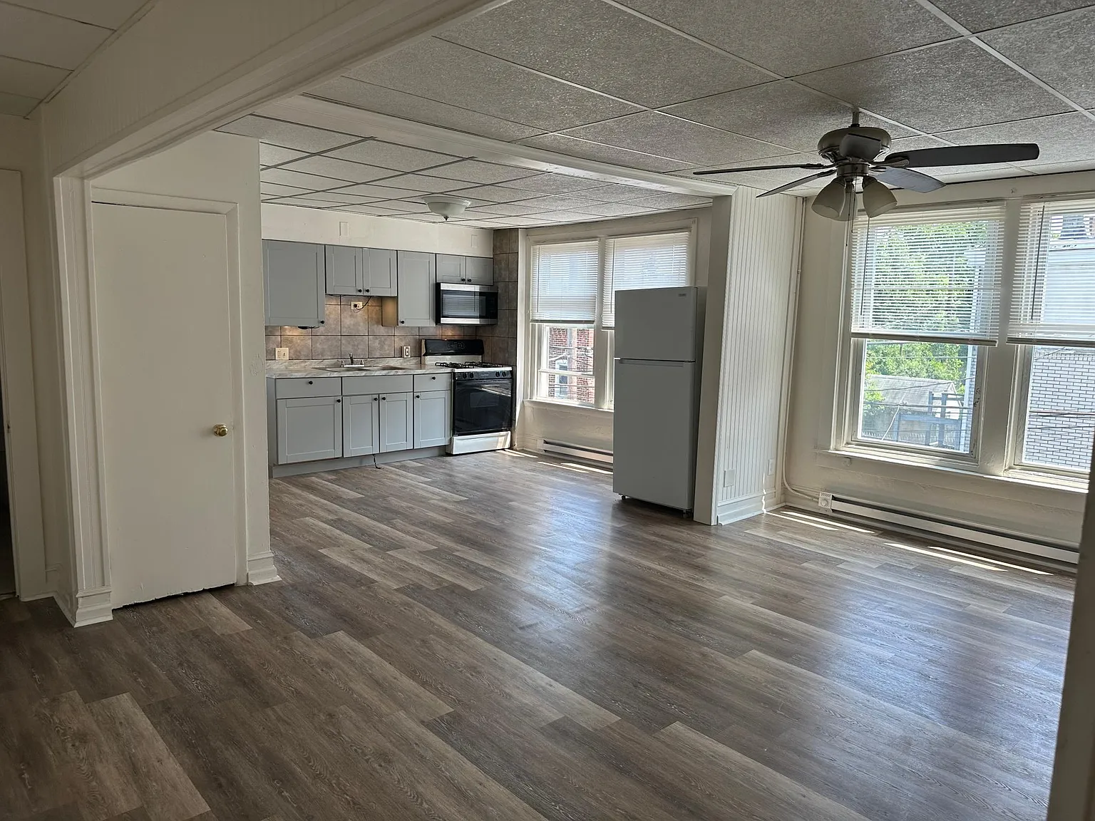 733 N Jordan St — Photo 2