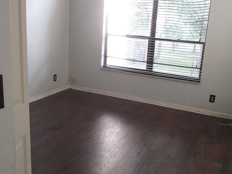 6751 N University Dr #320 — Photo 8