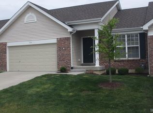 713 Sterling Ridge Dr, O'Fallon, MO 63366