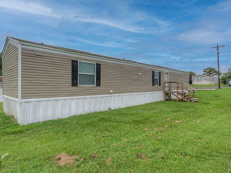Hillside Mobile Home Park — Photo 5
