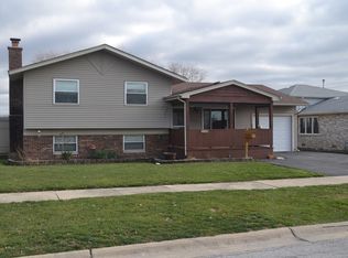 16971 Le Claire Ave, Oak Forest, IL