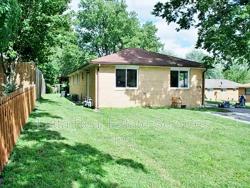 2439 S Sterling Ave #A Photo 1