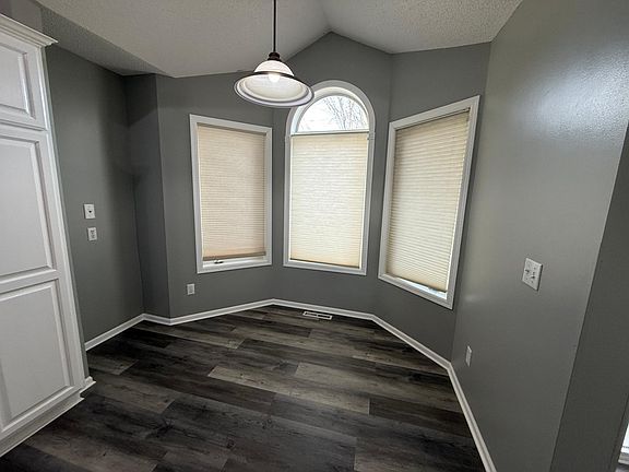 4th image of 9113 Medley Cir